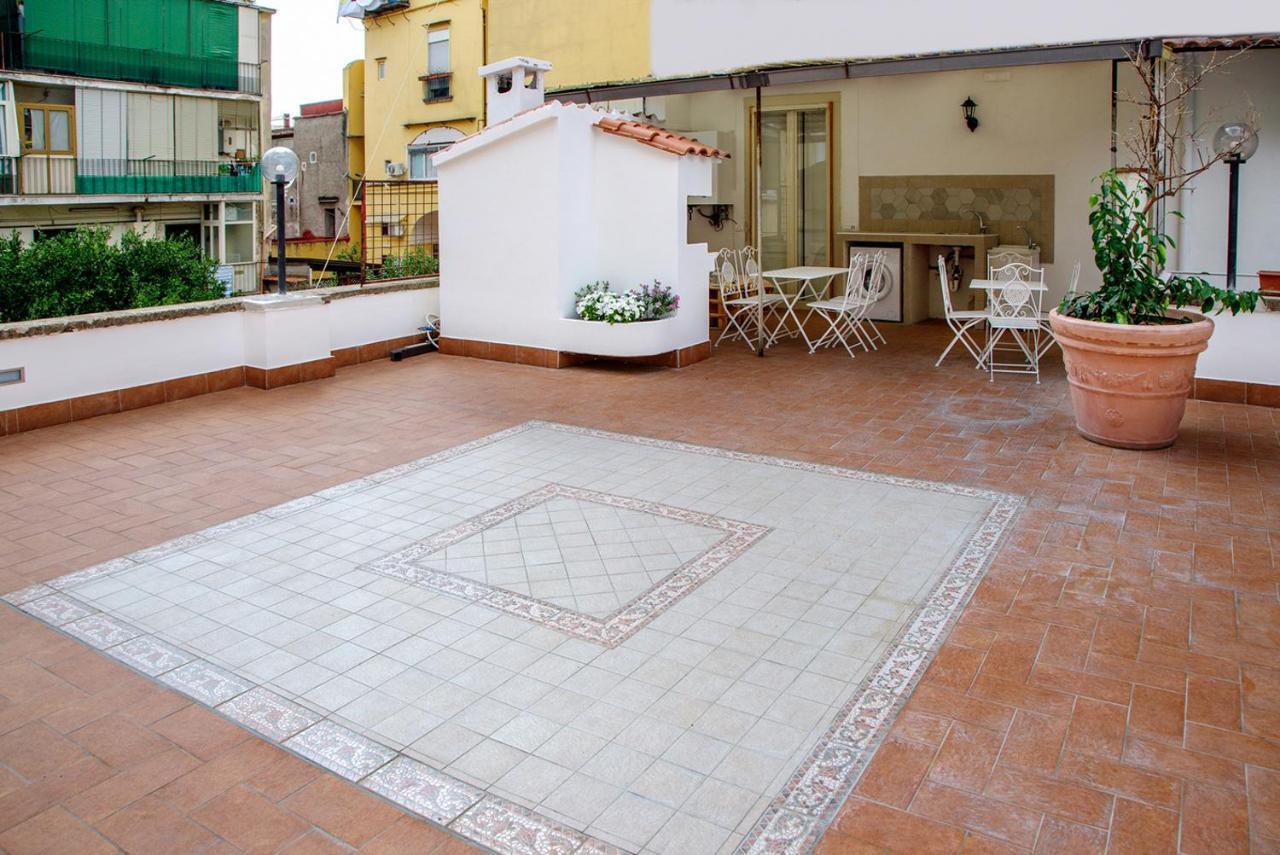 Euplea Napoli Bed & Breakfast ภายนอก รูปภาพ