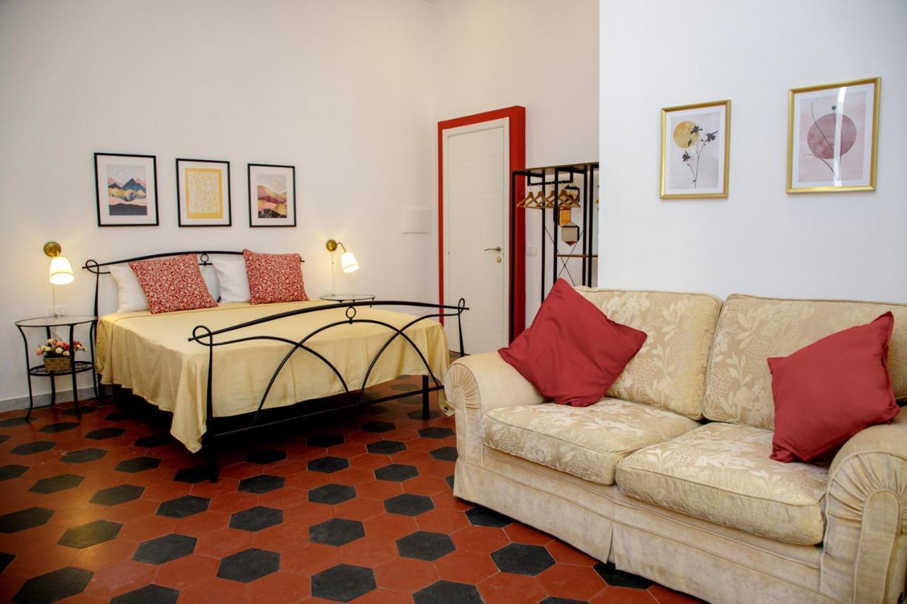 Euplea Napoli Bed & Breakfast ภายนอก รูปภาพ