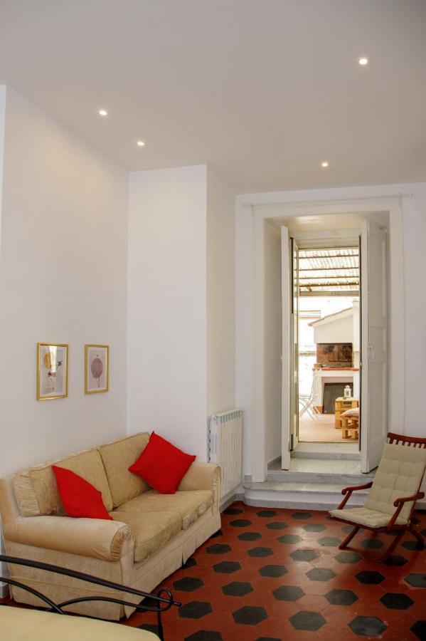 Euplea Napoli Bed & Breakfast ภายนอก รูปภาพ